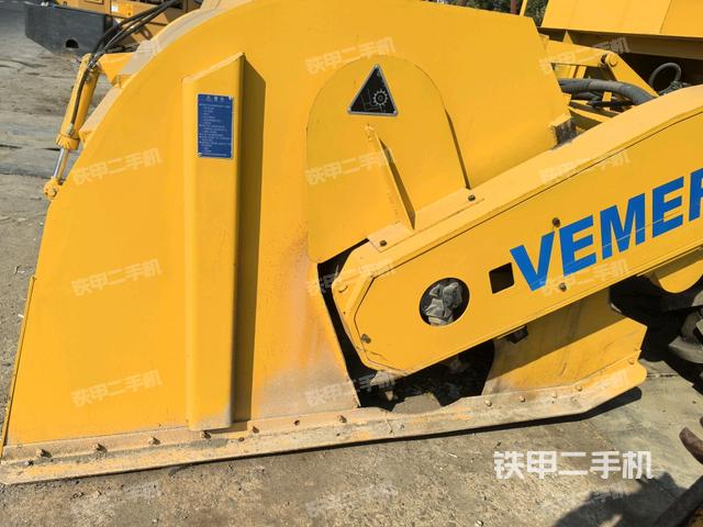 工作裝置4（工作裝置）