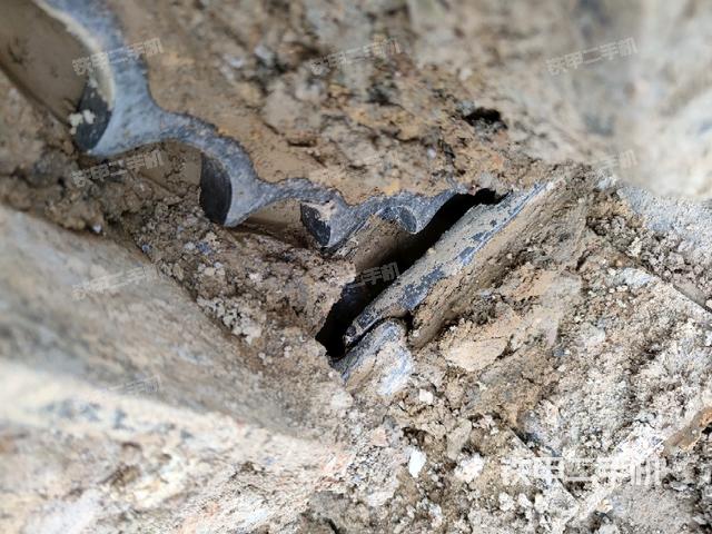 左側(cè)行走馬達(dá)蓋板（行走機(jī)構(gòu)）