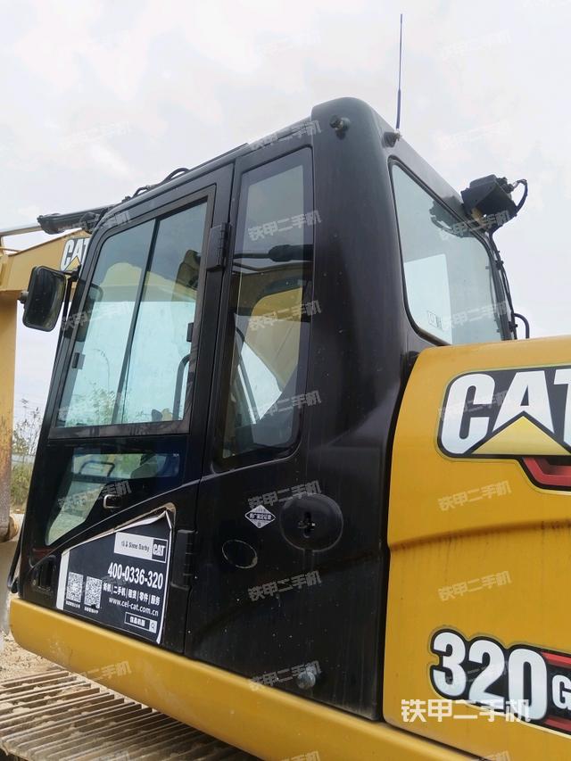 駕駛室左后45度（駕駛室部分）