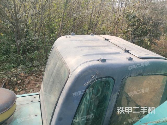 駕駛室頂部俯視（上車部件）