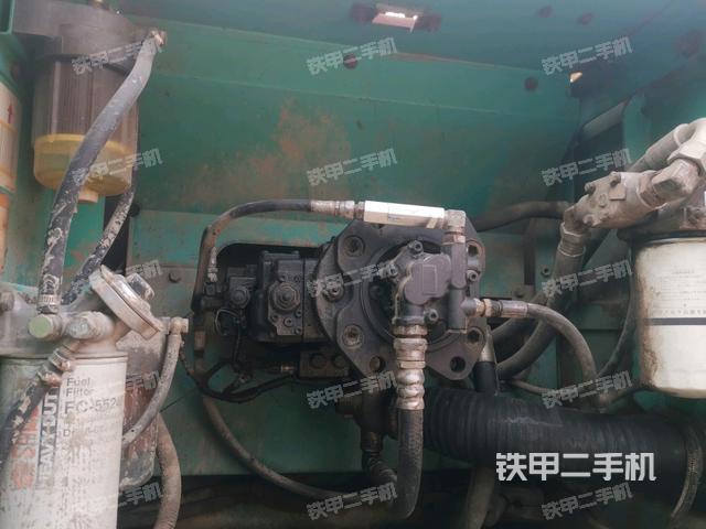 液壓泵斜45?左（大件艙室）