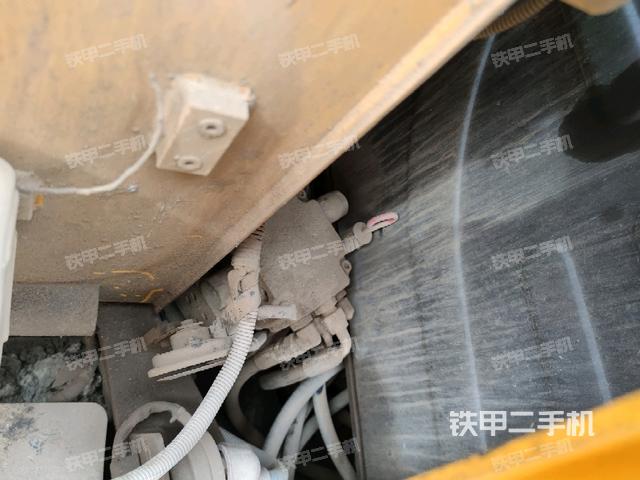 回轉(zhuǎn)馬達(dá)（上車部件）