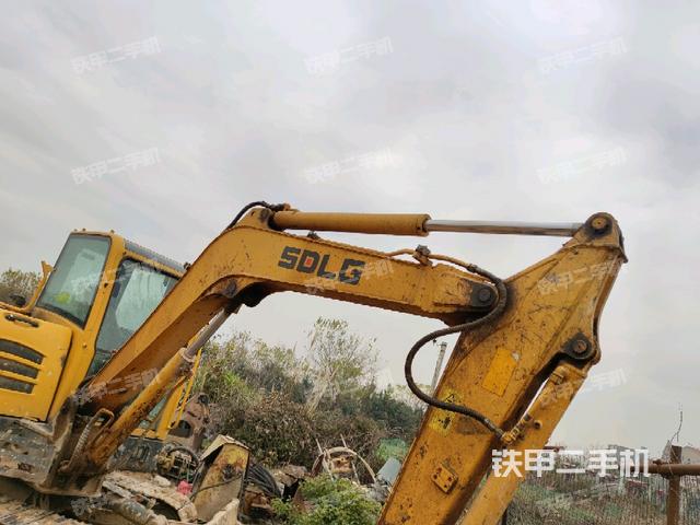 大臂整體?右側(cè)（工作和回轉(zhuǎn)裝置）