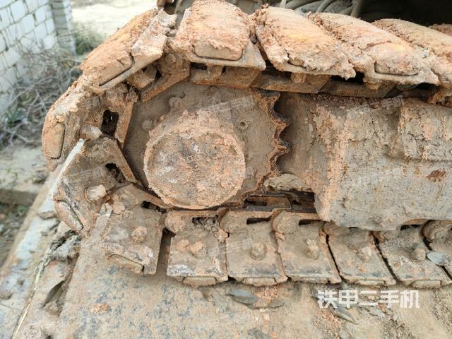 右驅(qū)動(dòng)輪（行走機(jī)構(gòu)）