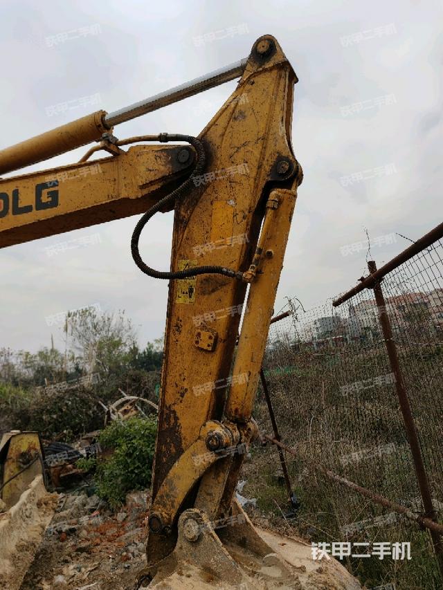 小臂整體右前（工作和回轉(zhuǎn)裝置）