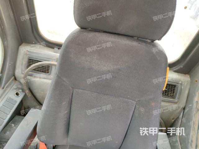 座椅后部（駕駛室部分）