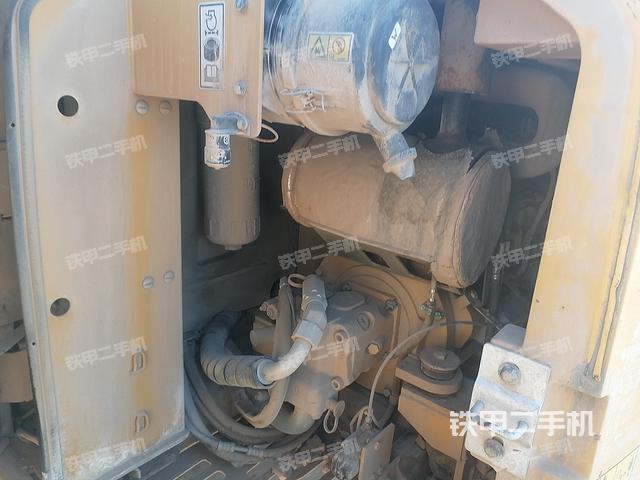 發(fā)動機(jī)整體俯視（整機(jī)外觀）