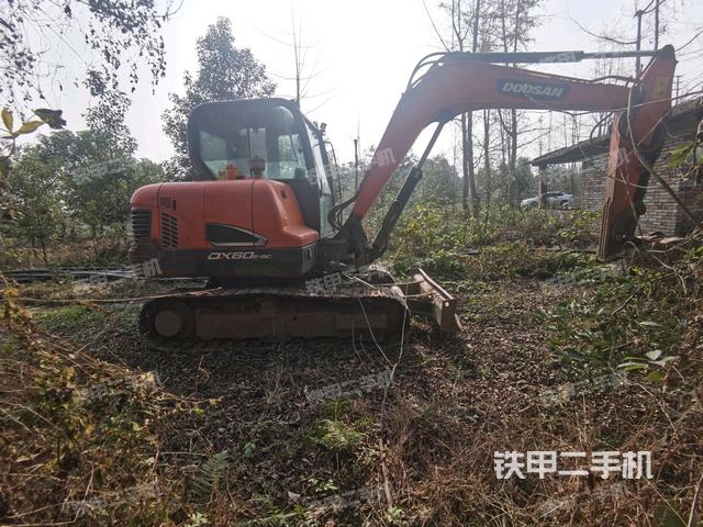 右前45(整機外觀) 右前45(整機外觀)