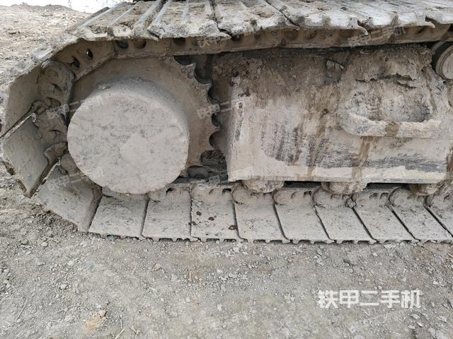 右驅(qū)動(dòng)輪（行走機(jī)構(gòu)）