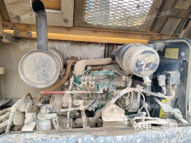 發(fā)動(dòng)機(jī)室（上車部件）