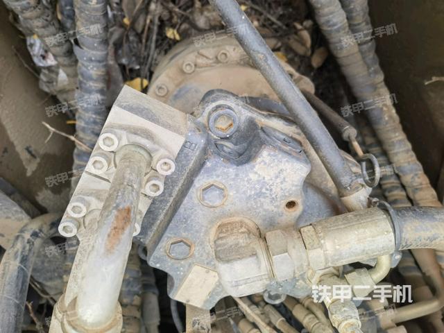 回轉(zhuǎn)馬達(dá)（上車部件）