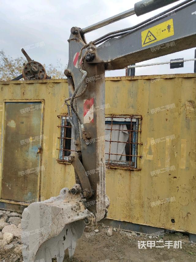 小臂整體左后（工作和回轉(zhuǎn)裝置）