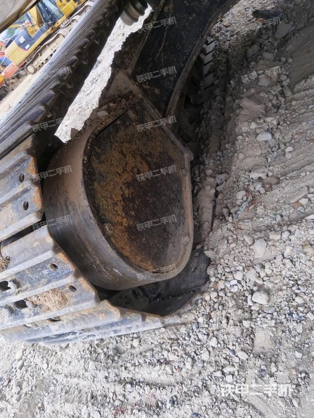 左側行走馬達蓋板(行走機構) 左側行走馬達蓋板(行走機構)