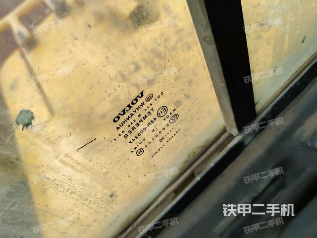 后窗玻璃角標(biāo)（駕駛室部分）