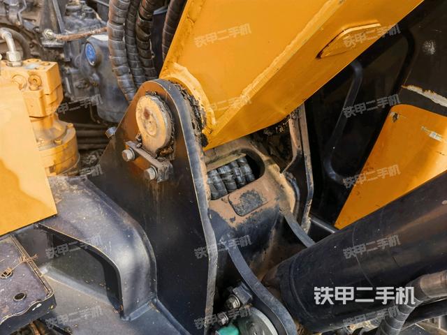 大臂根部?斜(工作和回轉(zhuǎn)裝置) 大臂根部?斜(工作和回轉(zhuǎn)裝置)