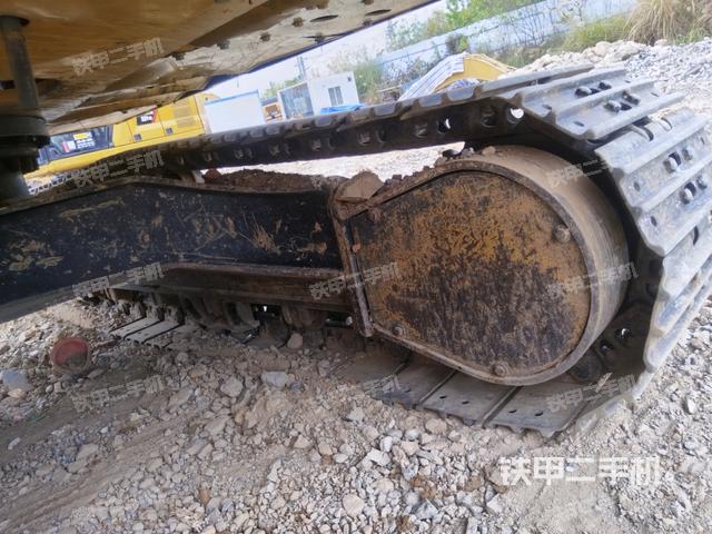 右側行走馬達蓋板(行走機構) 右側行走馬達蓋板(行走機構)