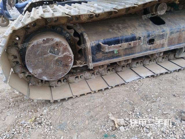 右驅(qū)動(dòng)輪（行走機(jī)構(gòu)）