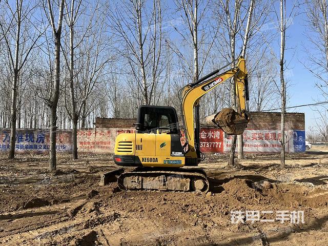 整機(jī)右后45°(整機(jī)外觀) 整機(jī)右后45°(整機(jī)外觀)