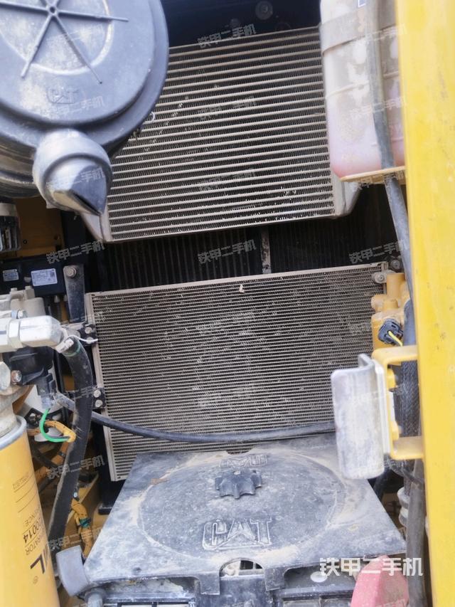 散熱器室(大件艙室) 散熱器室(大件艙室)