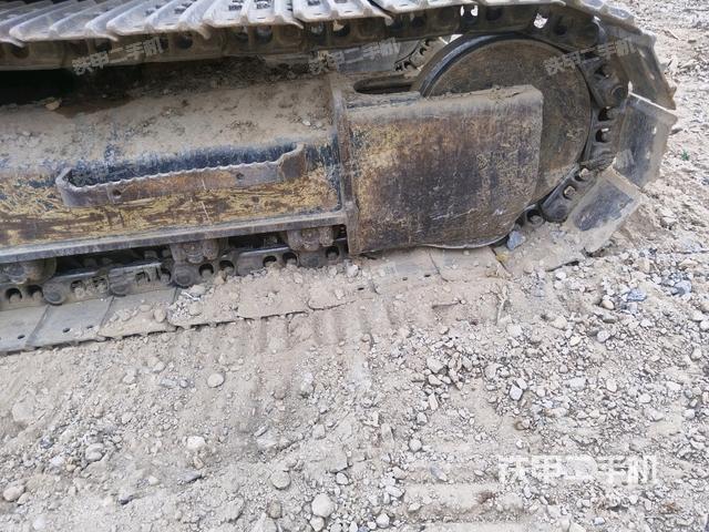 右導向輪(行走機構) 右導向輪(行走機構)