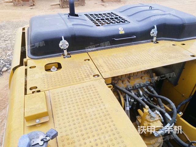 中央回轉(zhuǎn)接頭特寫（上車部件）