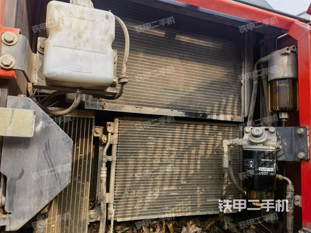 散熱器正面（大件艙室）