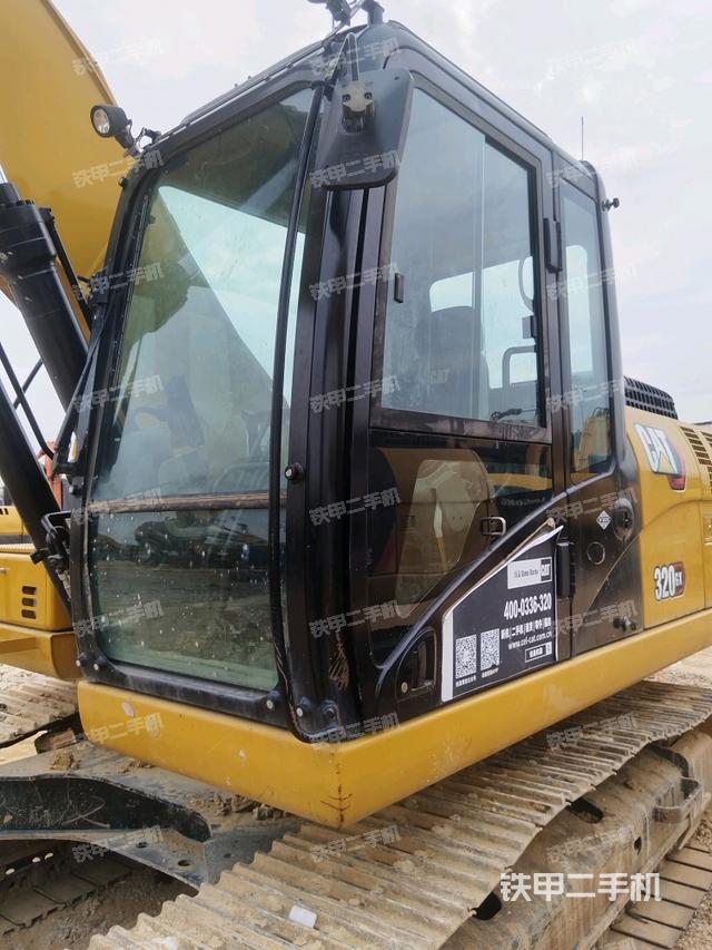 駕駛室左前45度（駕駛室部分）