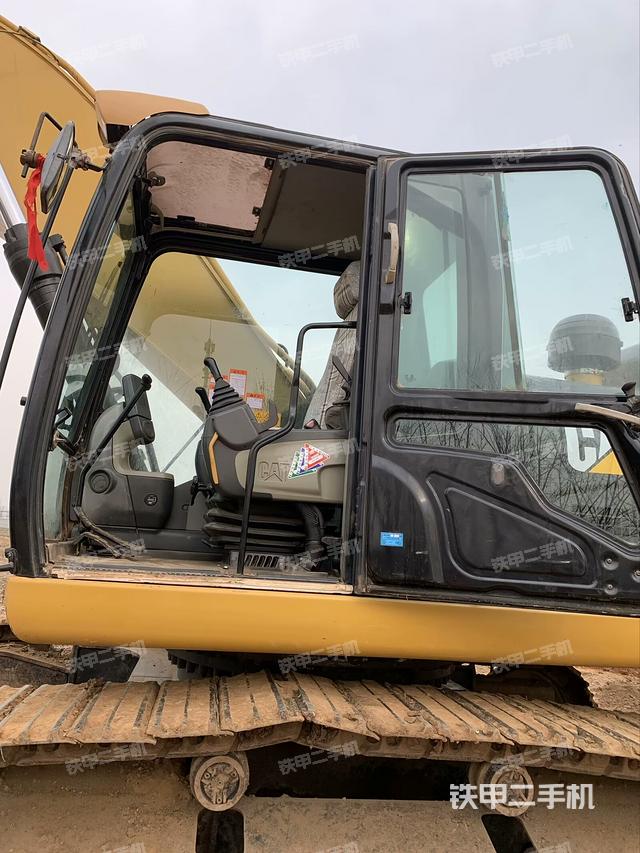 駕駛室整體（整機(jī)外觀）