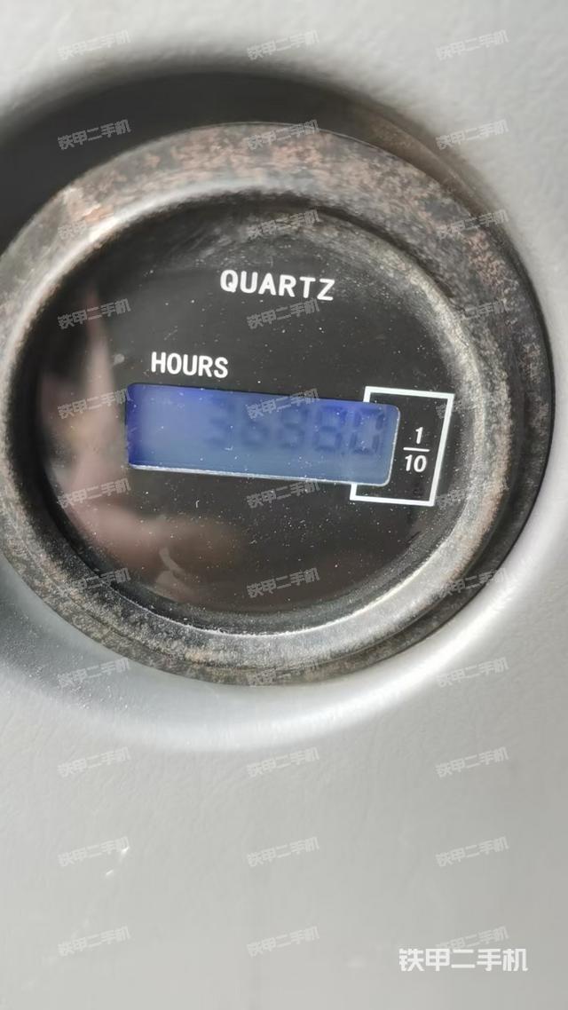 駕駛室整體（整機外觀）