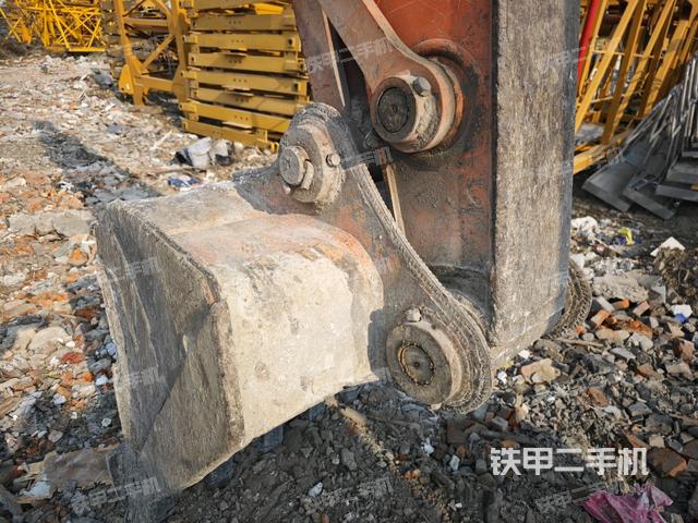 大臂油缸整體?豎拍（工作和回轉(zhuǎn)裝置）