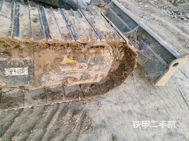 右驅(qū)動(dòng)輪（行走機(jī)構(gòu)）