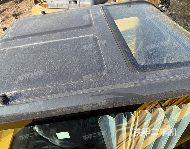 駕駛室頂部（整機(jī)外觀）