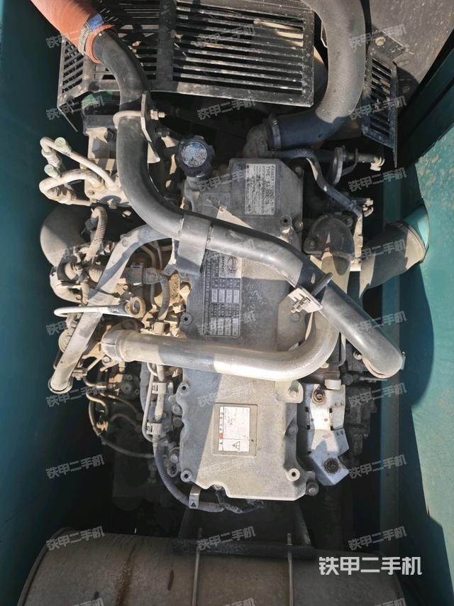 駕駛室頂部俯視（上車部件）