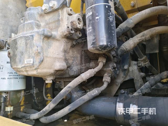 液壓泵斜45?左（大件艙室）