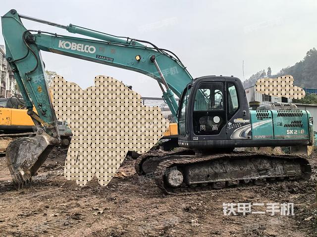 神钢SK210LC-8挖掘机
