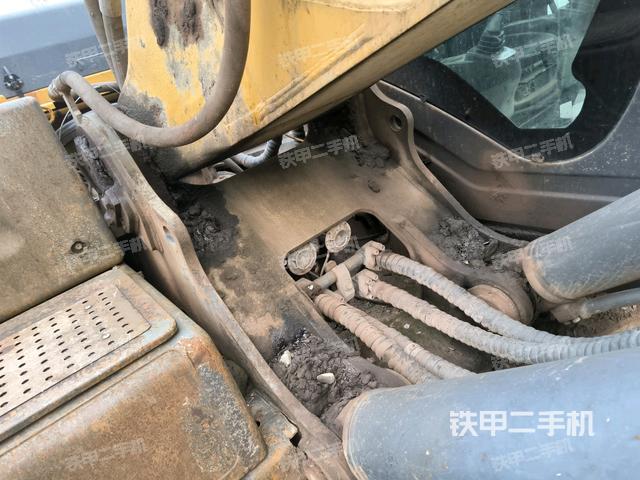 大臂根部?斜視（工作和回轉(zhuǎn)裝置）