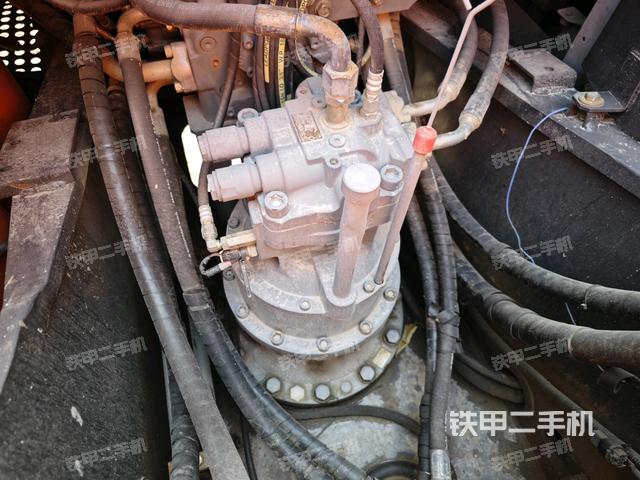 回轉(zhuǎn)馬達(dá)（上車(chē)部件）