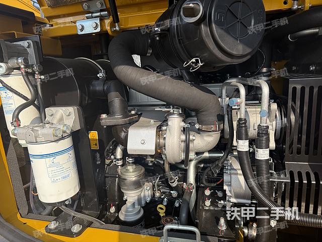 發(fā)動(dòng)機(jī)整體俯視（整機(jī)外觀）