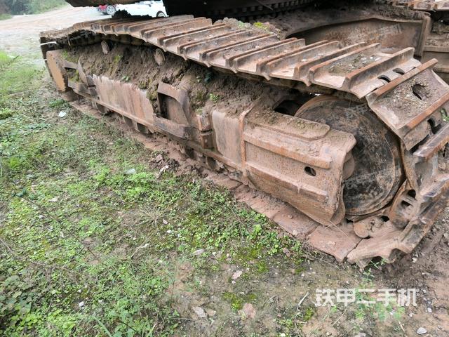 左側(cè)履帶整體?（行走機(jī)構(gòu)）