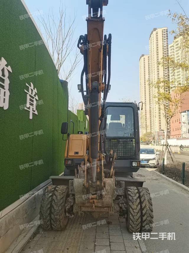 恒特重工HT75W挖掘机