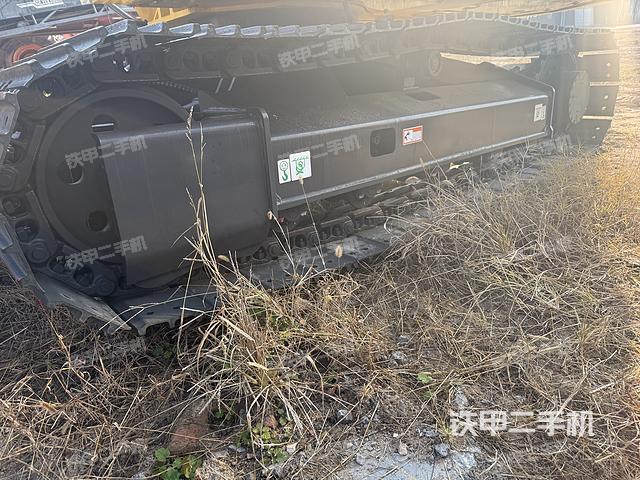 單側(cè)履帶整體（整機(jī)外觀）