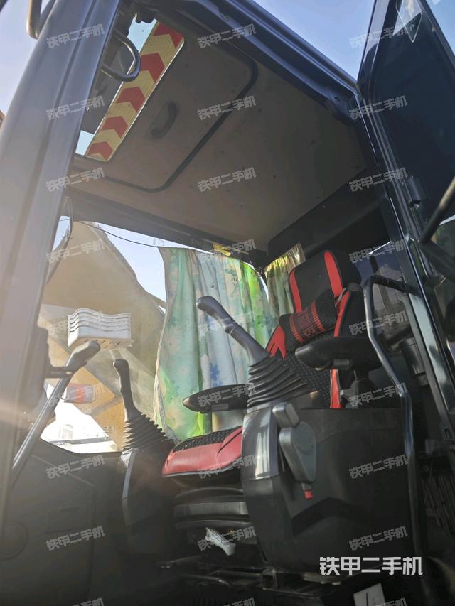 座椅后部（駕駛室部分）