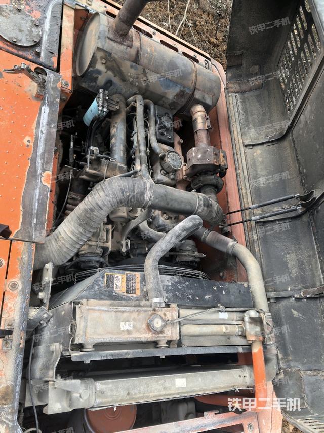 發(fā)動(dòng)機(jī)室(上車部件) 發(fā)動(dòng)機(jī)室(上車部件)