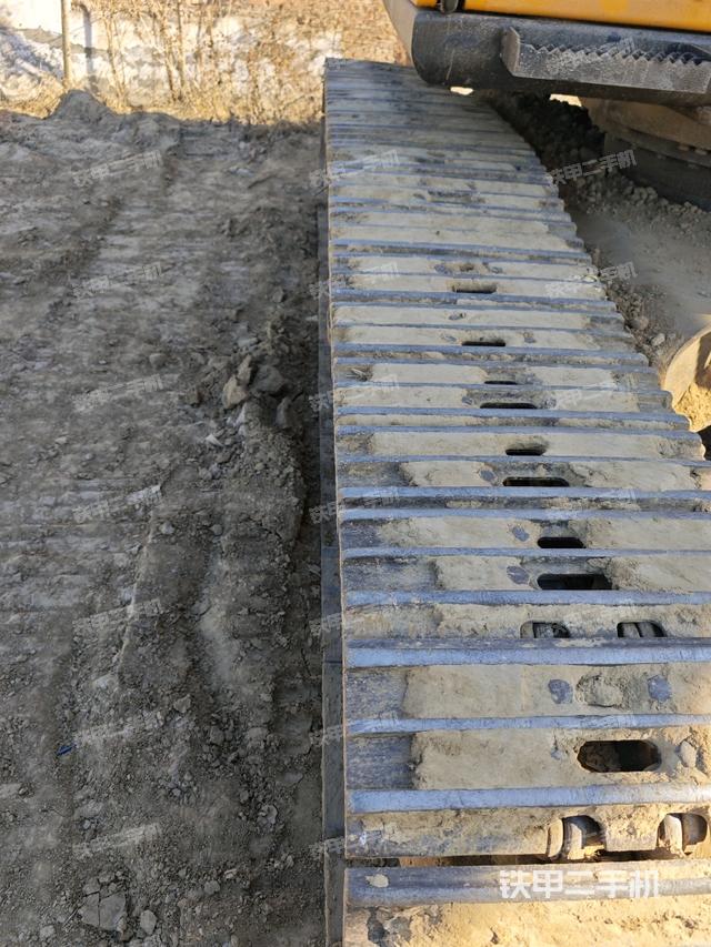 單側(cè)履帶整體（整機(jī)外觀）