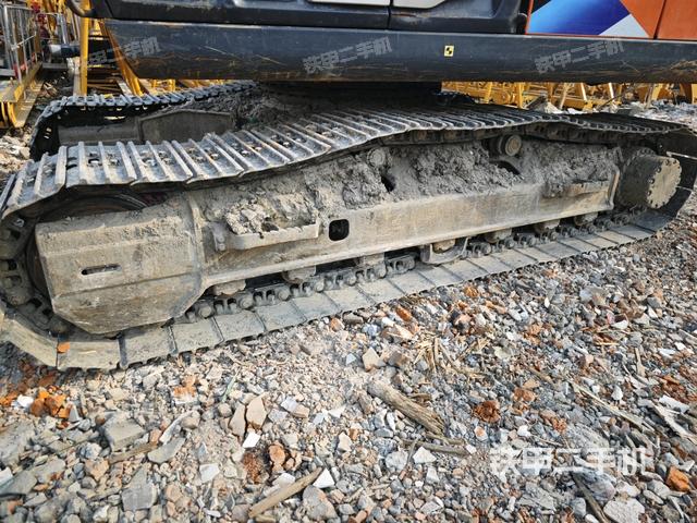 左側(cè)履帶整體?（行走機(jī)構(gòu)）