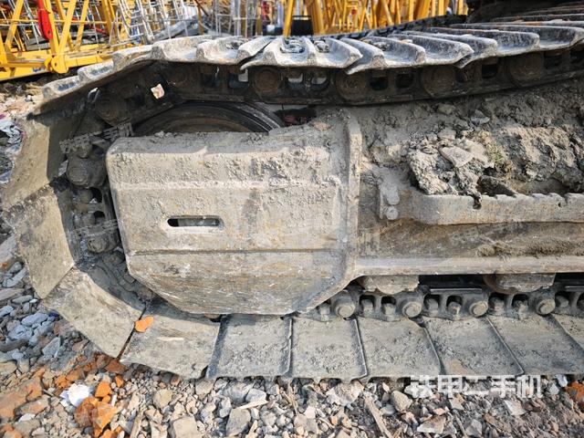 左驅(qū)動(dòng)輪（行走機(jī)構(gòu)）