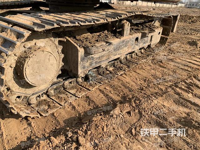 單側(cè)履帶整體（整機(jī)外觀）