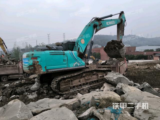 右后45(整機外觀) 右后45(整機外觀)