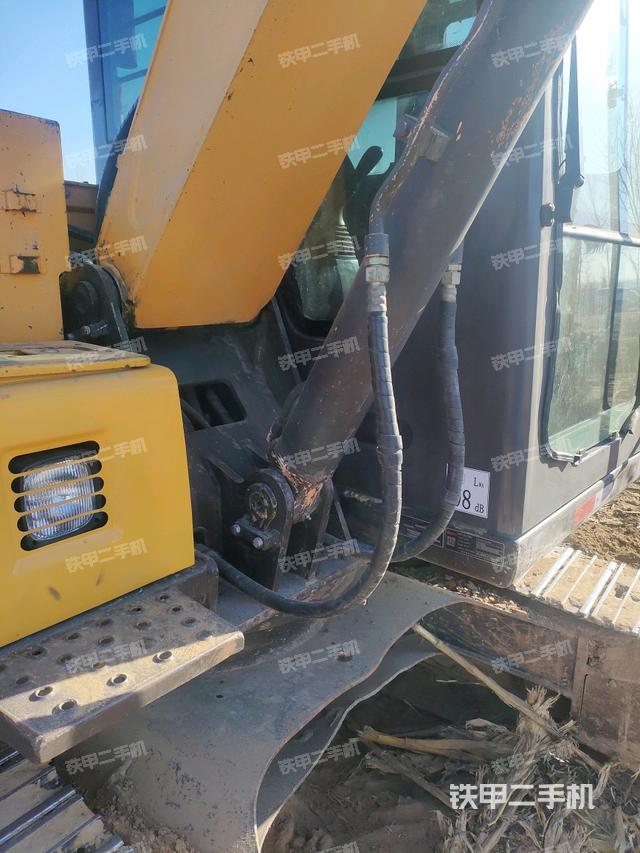 大臂根部?斜（工作和回轉(zhuǎn)裝置）