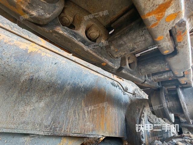 右驅(qū)動輪（推土機底盤及工作裝置）